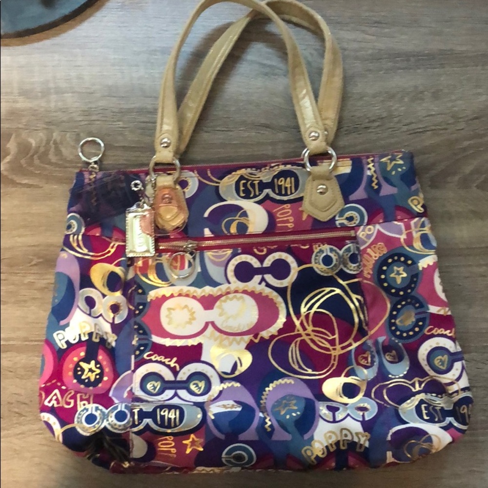 Coach Poppy zip tote